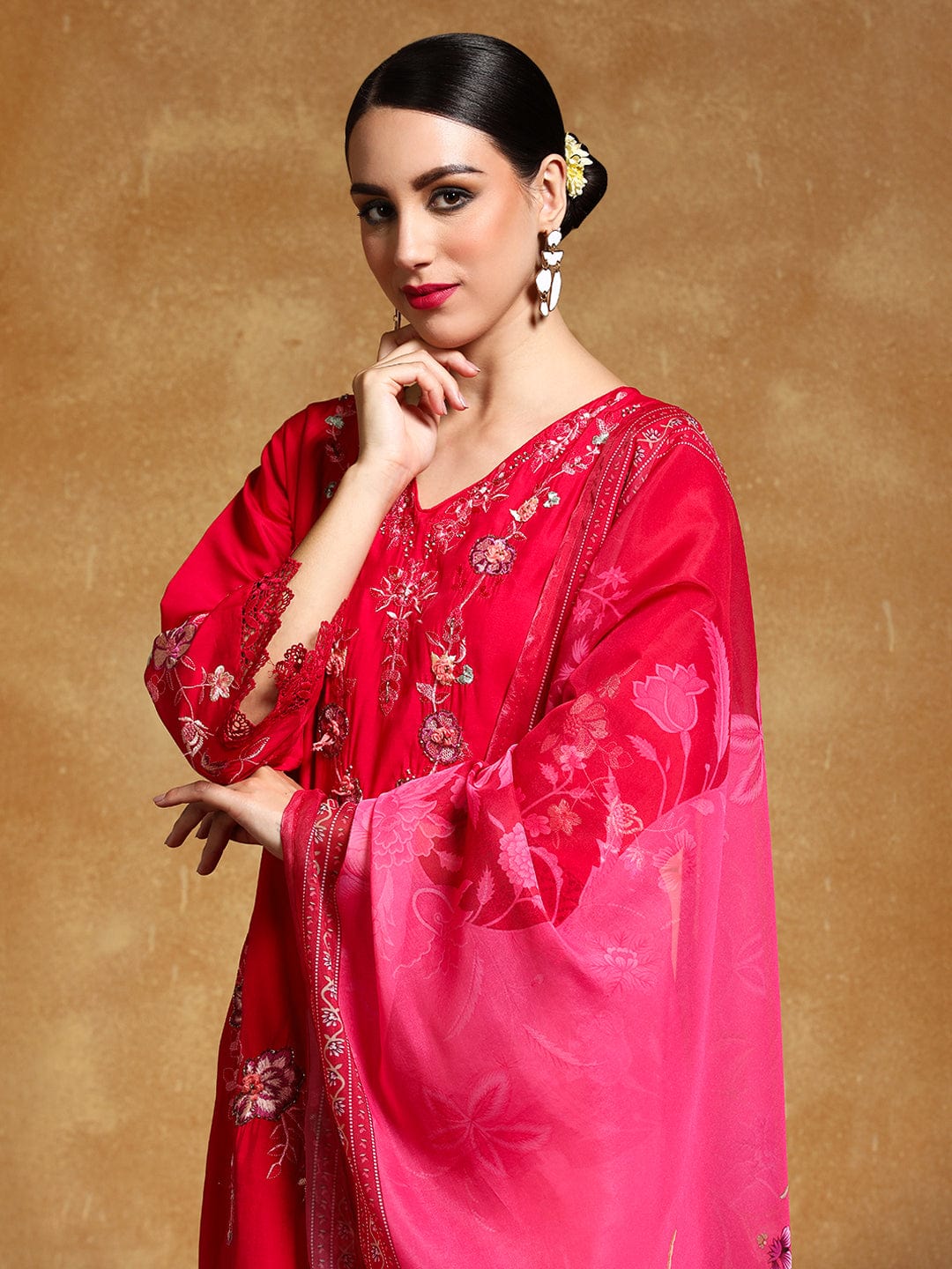 The Kurti Collection Women Floral Heavy Thread Embroidered Schffili Hem Kurta with Trouser & Dupatta