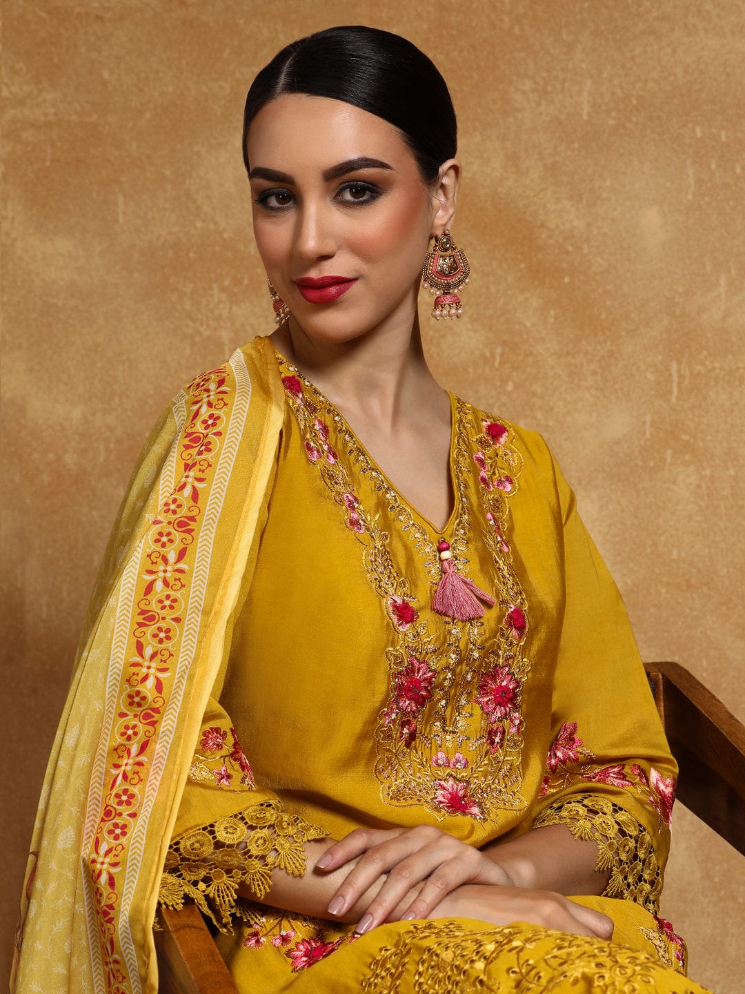 The Kurti Collection Women Floral Heavy Thread Embroidered Schffili Hem Kurta with Trouser & Dupatta