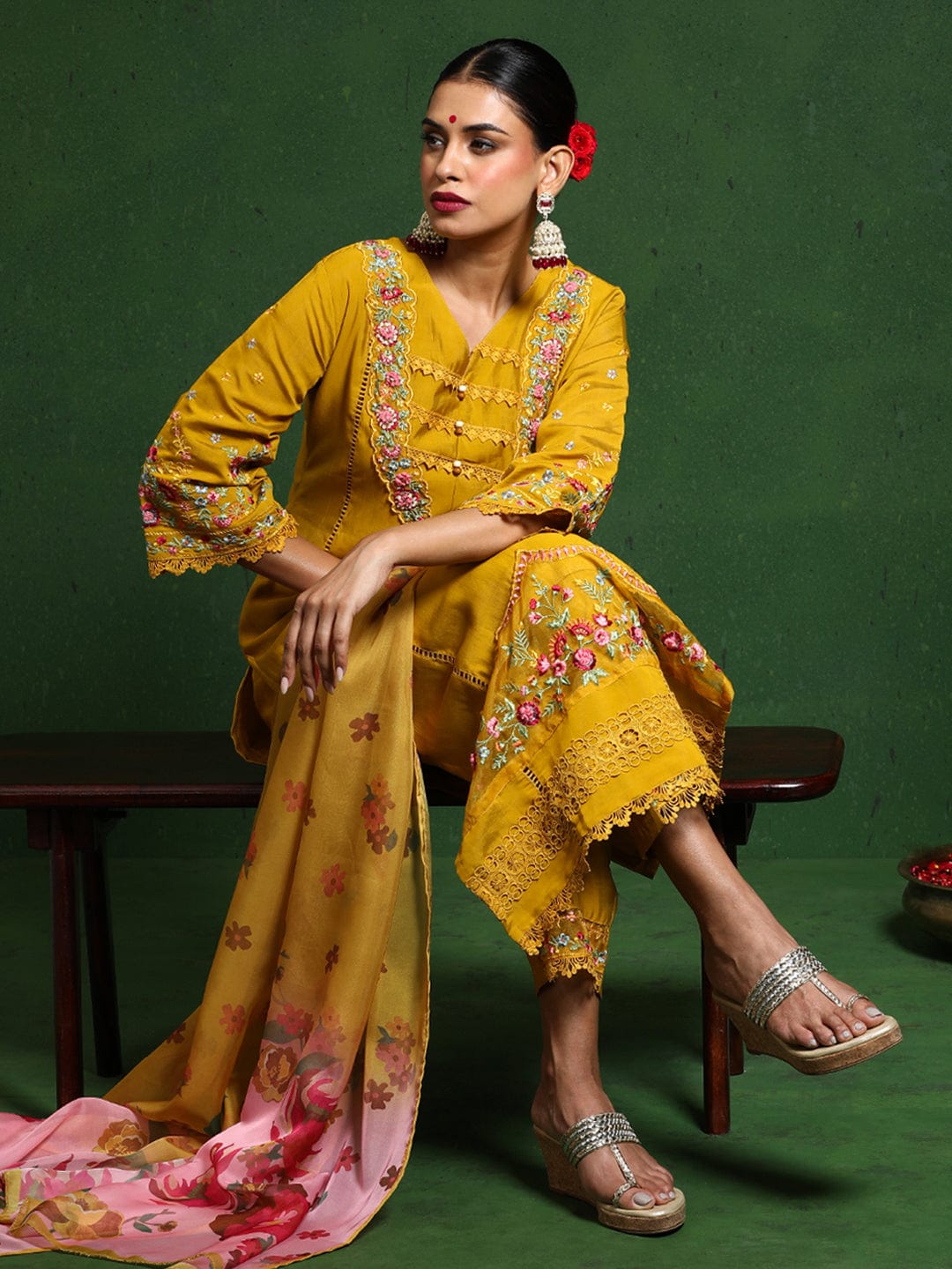 The Kurti Collection Women Floral Heavy Thread Embroidered Schffili Hem Kurta With Trouser & Dupatta