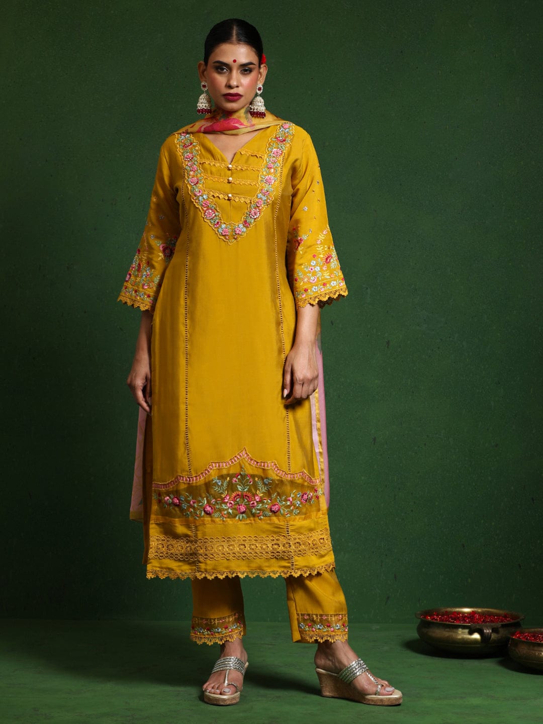 The Kurti Collection Women Floral Heavy Thread Embroidered Schffili Hem Kurta With Trouser & Dupatta