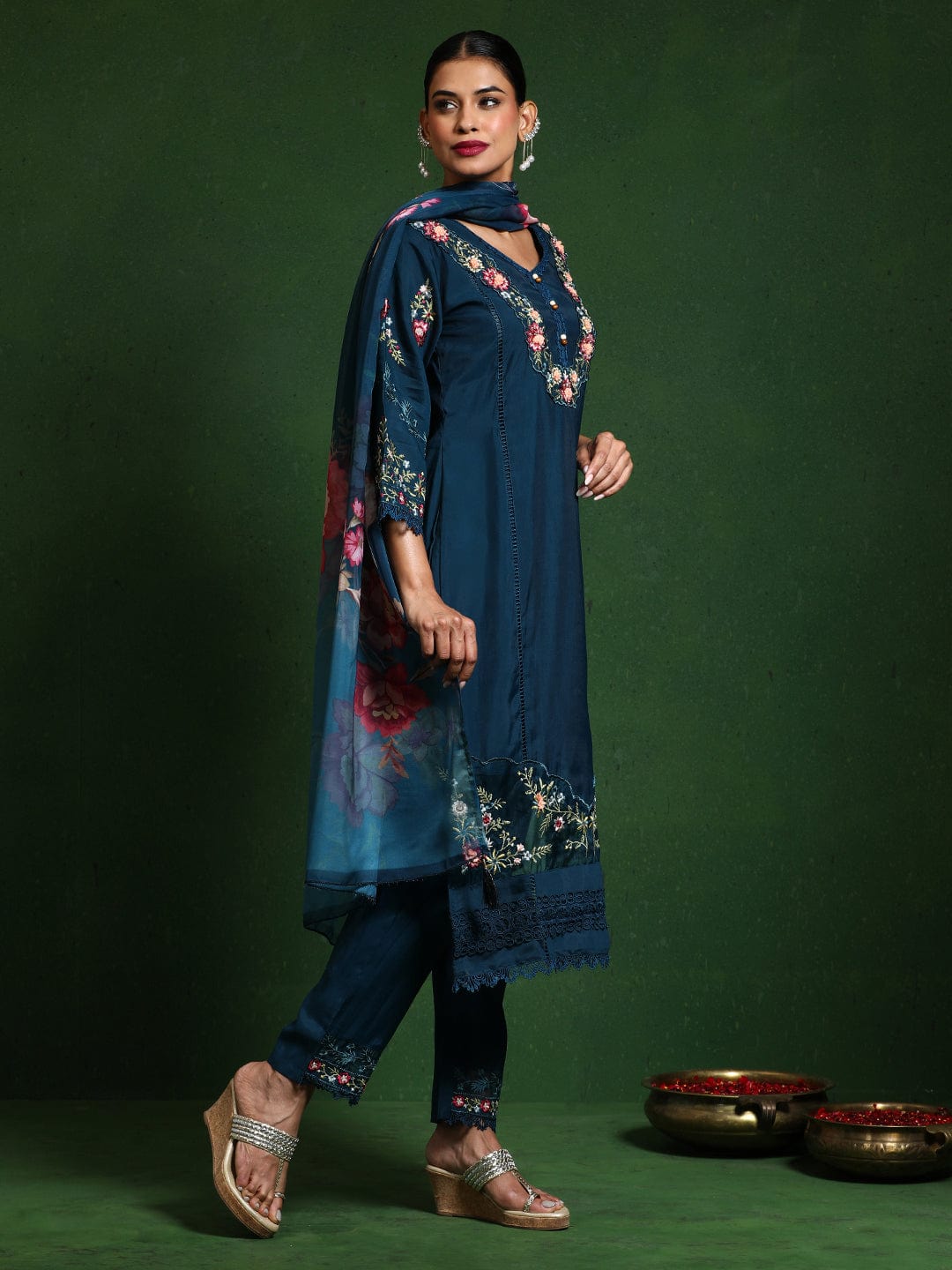 The Kurti Collection Women Floral Heavy Thread Embroidered Schffili Hem Kurta With Trouser & Dupatta