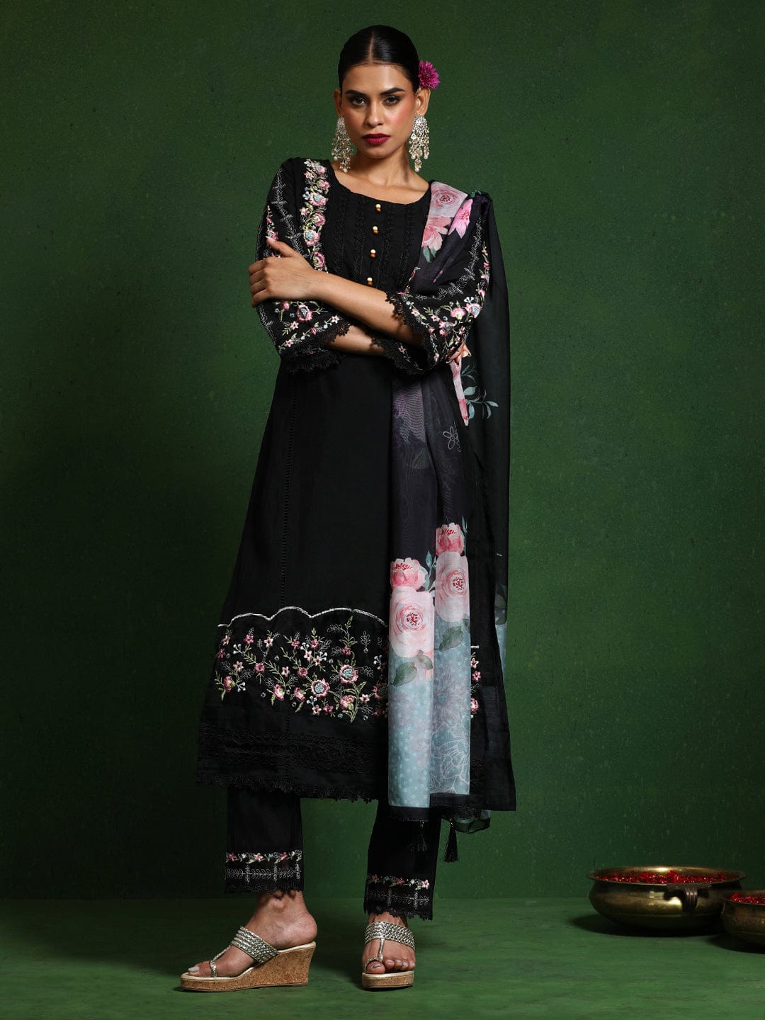 The Kurti Collection Women Floral Heavy Thread Embroidered Schffili Hem Kurta With Trouser & Dupatta