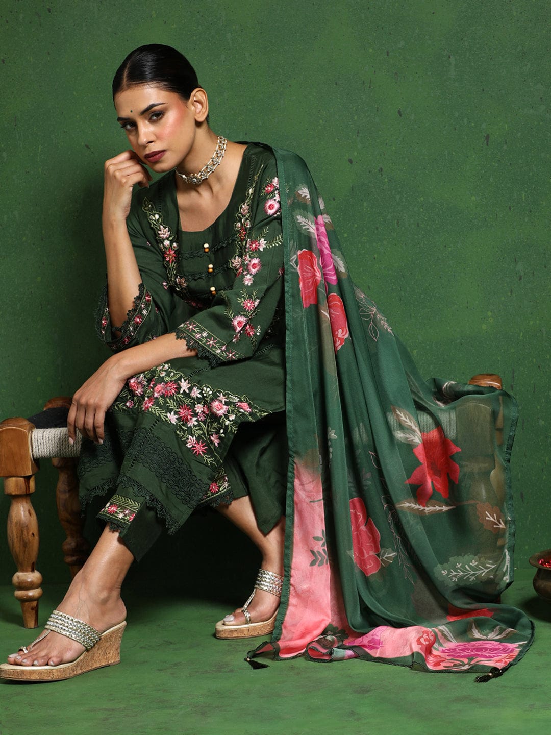 The Kurti Collection Women Floral Heavy Thread Embroidered Schffili Hem Kurta With Trouser & Dupatta