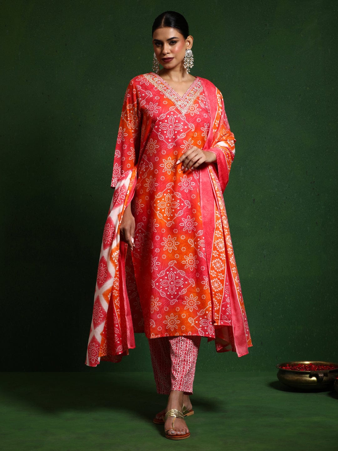The Kurti Collection Women Bandhani Printed V Neck Kurta With Trouser & Dupatta