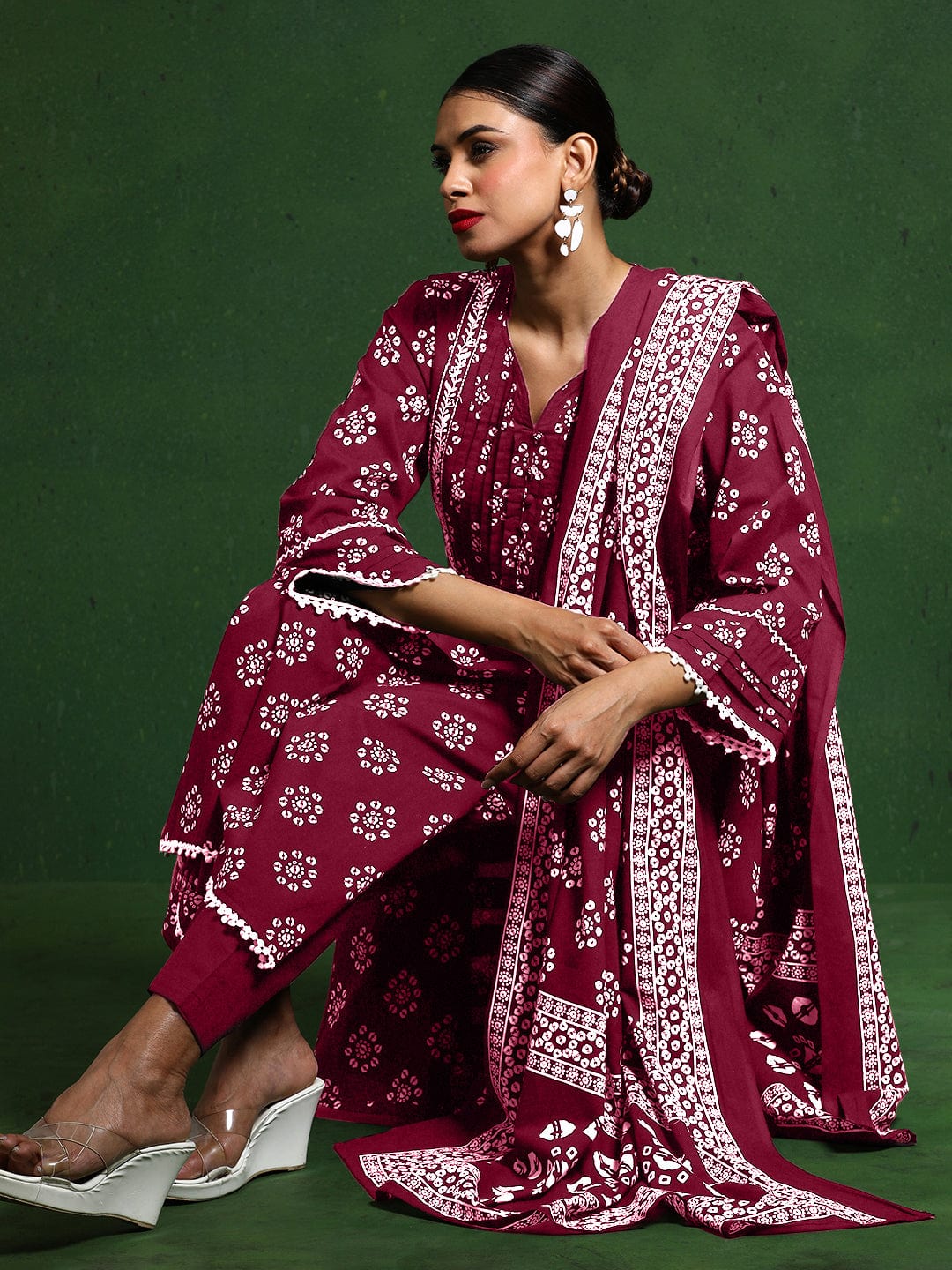 The Kurti Collection Women Ethnic Jaipuri Printed Pintuck Yoke With Trouser & Dupatta