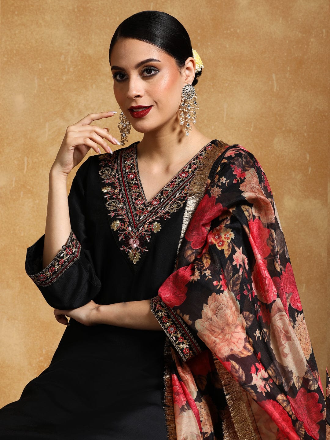 The Kurti Collection Women-Zari Embroidered Kurta With Trouser & Floral Printed Dupatta