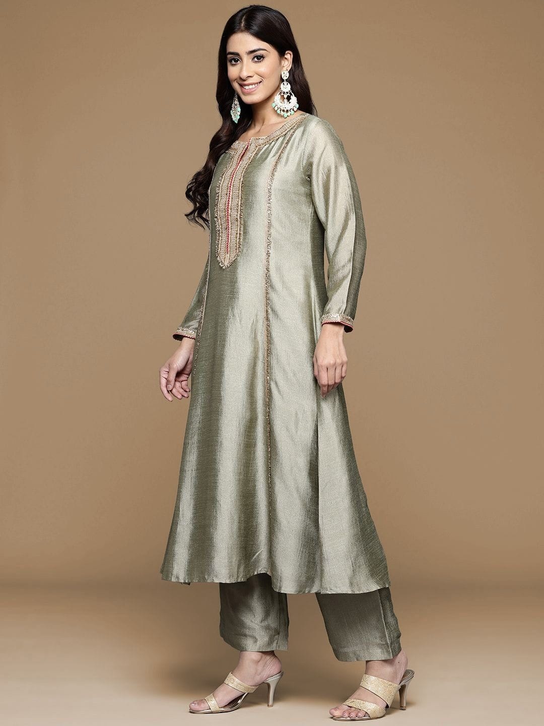 The Kurti Collection Women Round Neck Pista Green Lace Embellished Kurta Paired With Bottom And Tissue Silk Dupatta