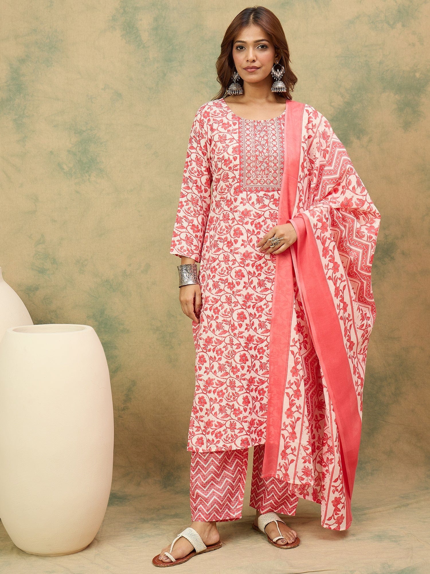 The Kurti Collection Women Floral Yoke Design Regular Thread Work Kurta with Trousers & with Dupatta