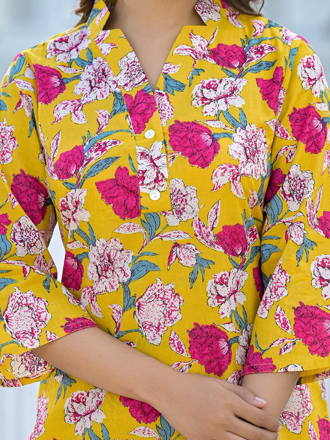 The Kurti Collection Women Yellow Floral Printed Notch Collar V-Neck Co-Ords